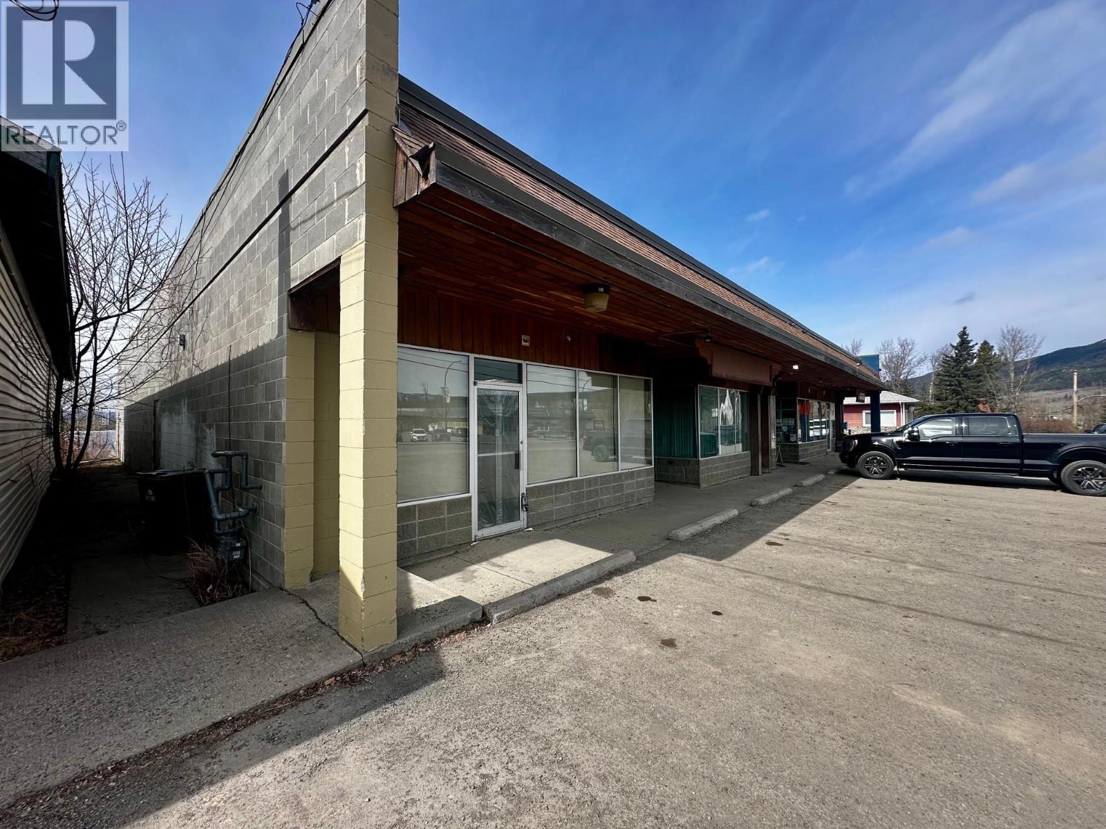 449 W Stuart Drive, Fort St. James, British Columbia  V0J 1P0 - Photo 3 - C8078609