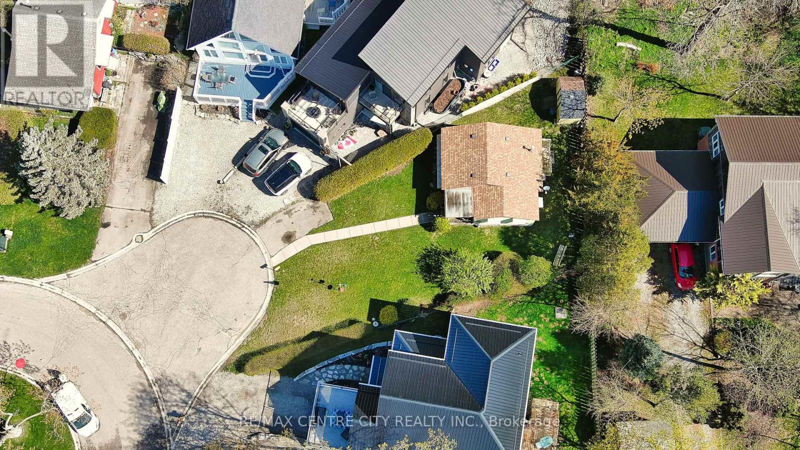 393 Stanley Park Drive, Central Elgin, Ontario  N5L 1E6 - Photo 3 - X13097564