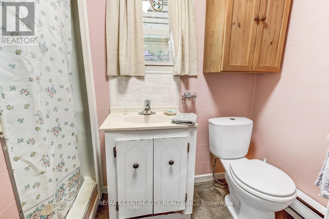 393 Stanley Park Drive, Central Elgin, Ontario  N5L 1E6 - Photo 8 - X13097564