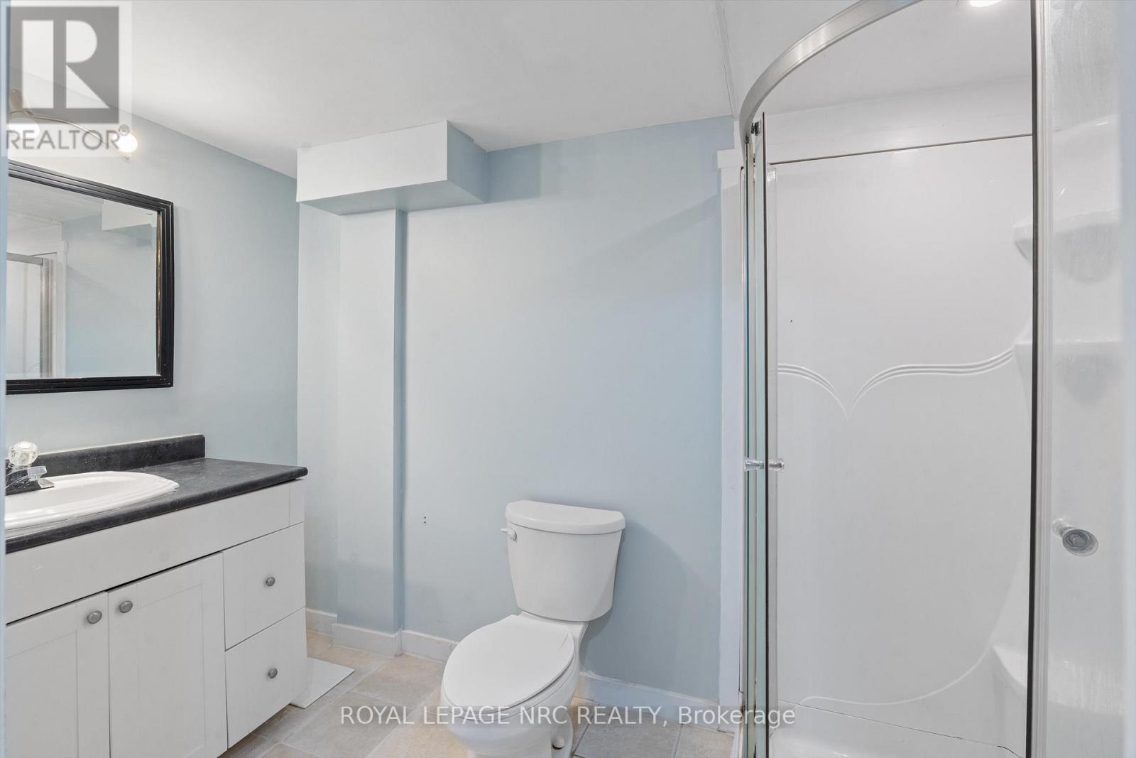 Lower - 51 Jacobson Avenue, St. Catharines, Ontario  L2T 3A1 - Photo 10 - X13102866