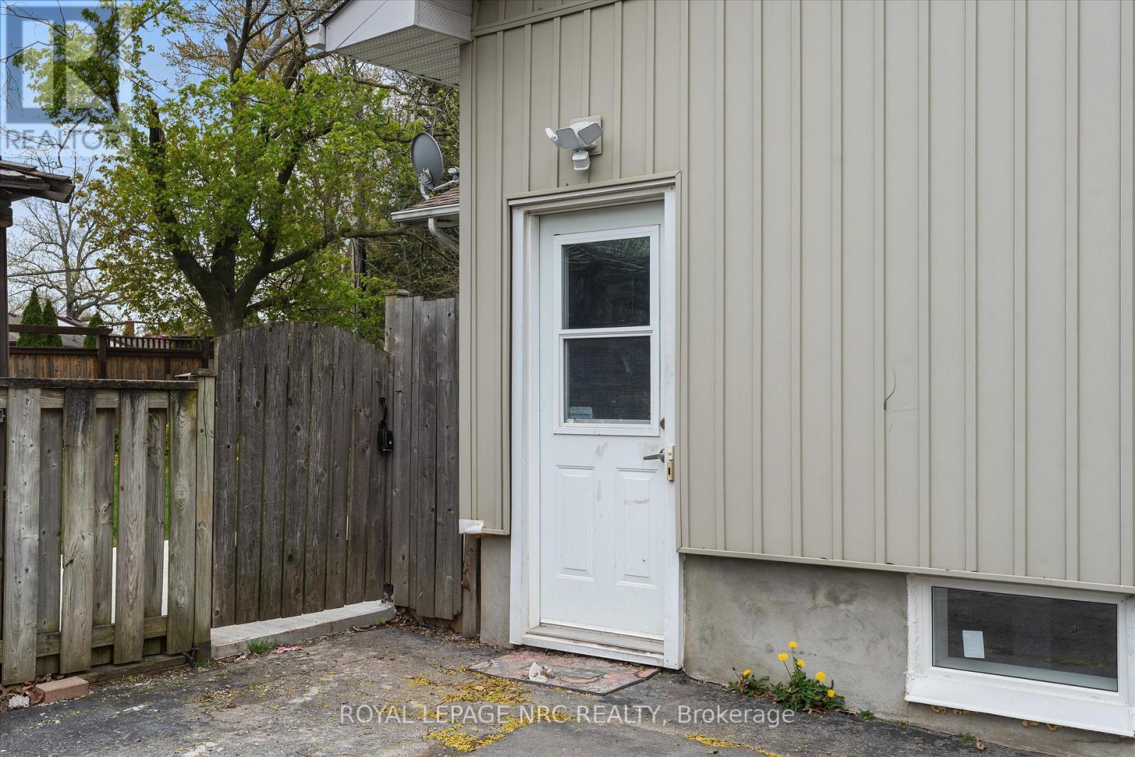 Lower - 51 Jacobson Avenue, St. Catharines, Ontario  L2T 3A1 - Photo 4 - X13102866