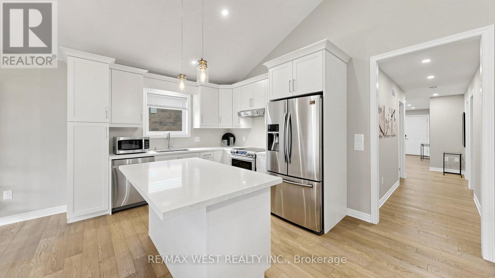 20 Secord Street, Thorold, Ontario  L2V 0E9 - Photo 9 - X13102914