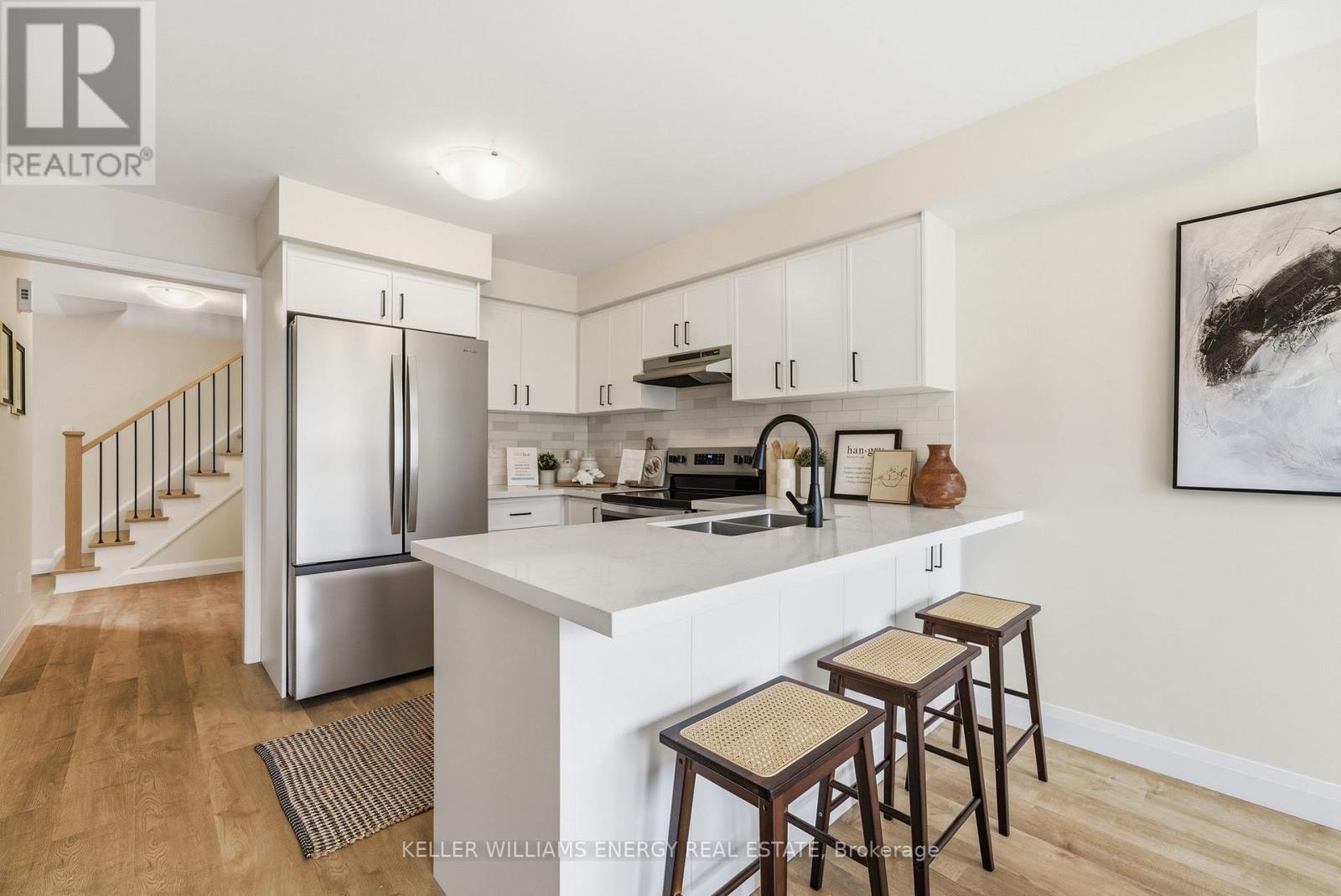 21 Elephant Hill Drive, Clarington, Ontario  L1C 4M5 - Photo 5 - E13103246