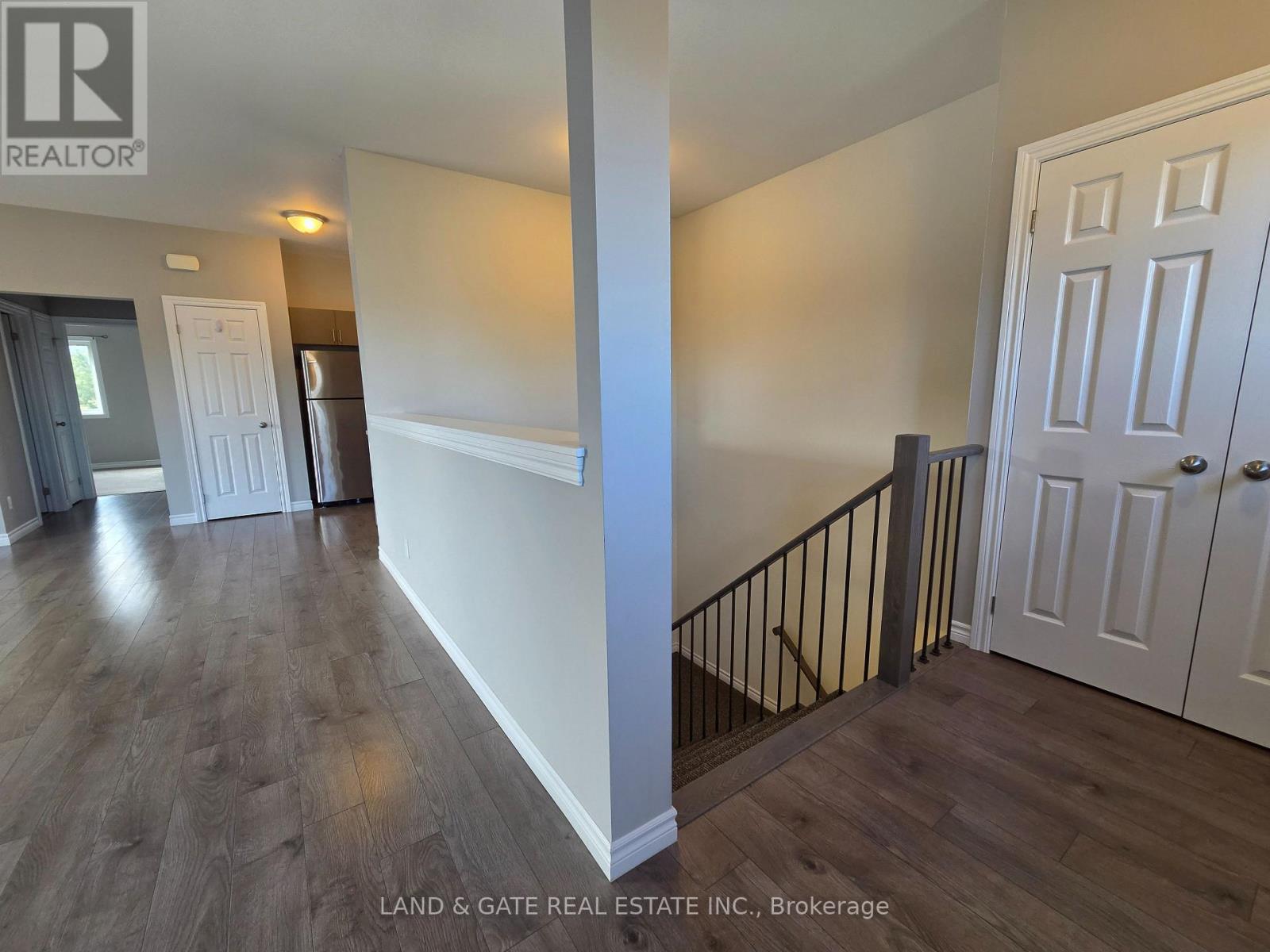2 - 631 Bloor Street, Oshawa, Ontario  L1H 3N4 - Photo 6 - E13103276