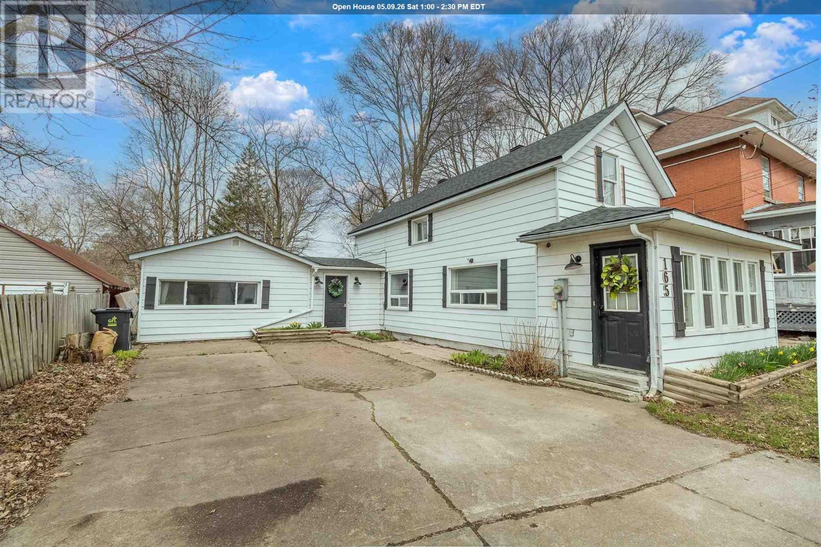165 Woodward AVE, Sault Ste. Marie, Ontario