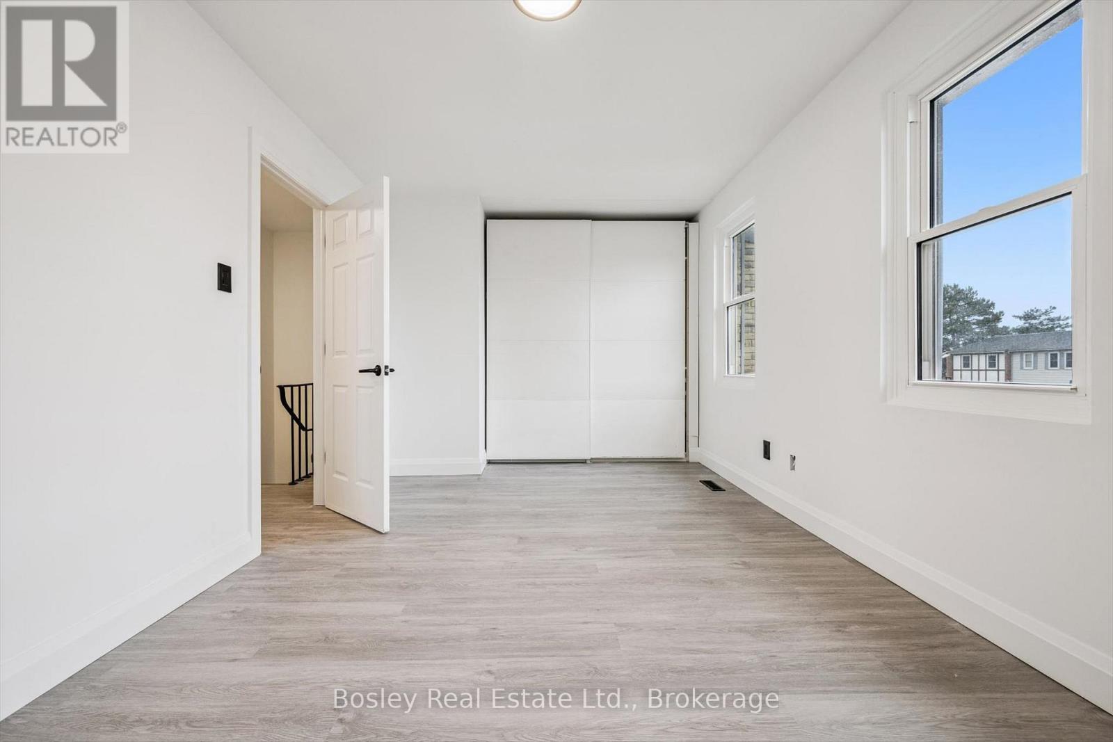 900 Central Park Drive, Brampton, Ontario  L6S 3J6 - Photo 17 - W13103368
