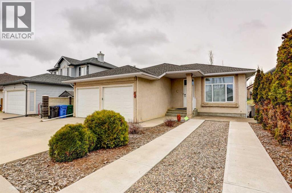 50 Sarcee Place W, Lethbridge, Alberta