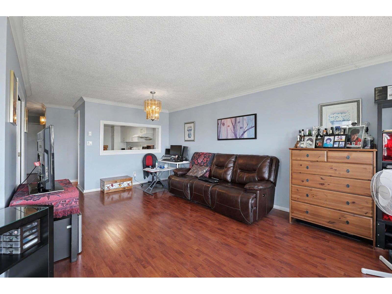 1701 14881 103a Avenue, Surrey, British Columbia V3R 0M5 - Photo 6 - R3117807