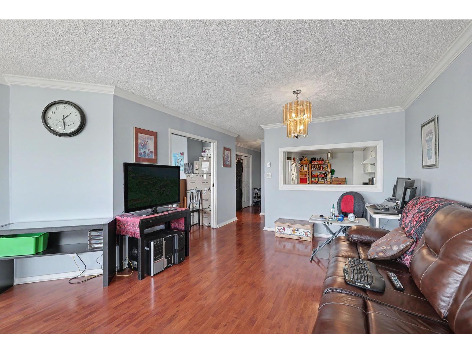 1701 14881 103a Avenue, Surrey, British Columbia V3R 0M5 - Photo 7 - R3117807
