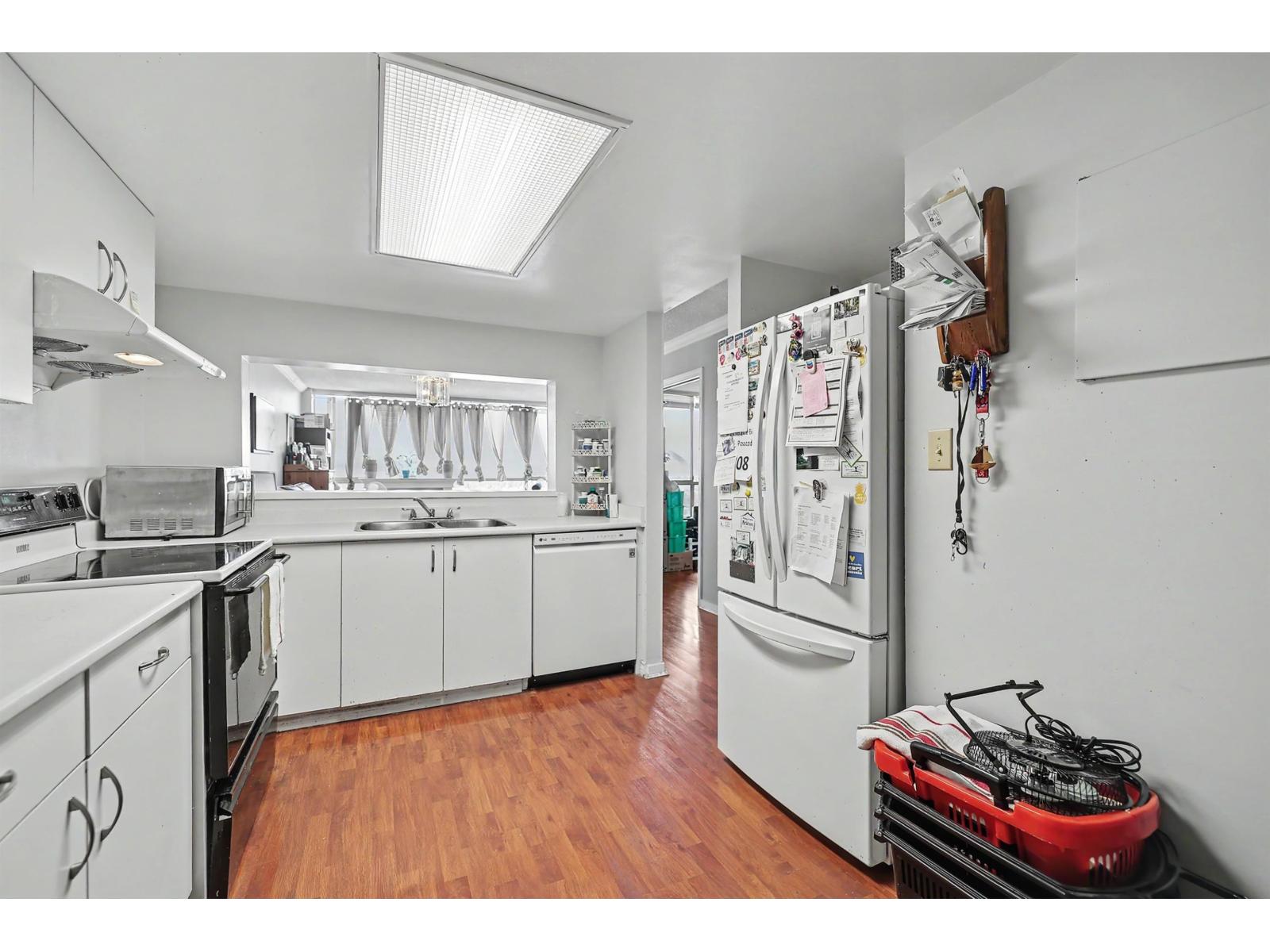 1701 14881 103a Avenue, Surrey, British Columbia V3R 0M5 - Photo 9 - R3117807