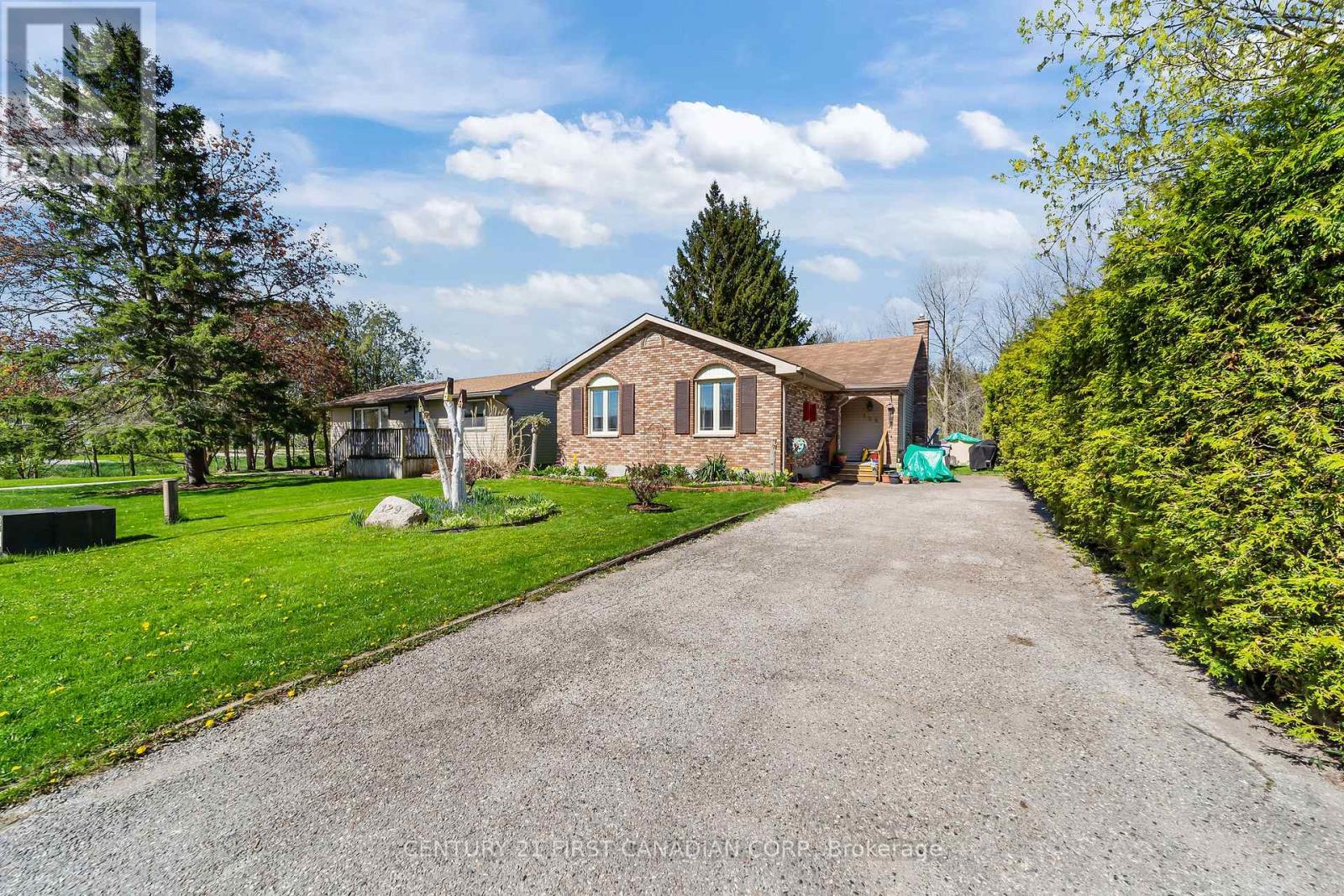 129 Albert Street, Lucan Biddulph, Ontario  N0M 2J0 - Photo 4 - X13103166