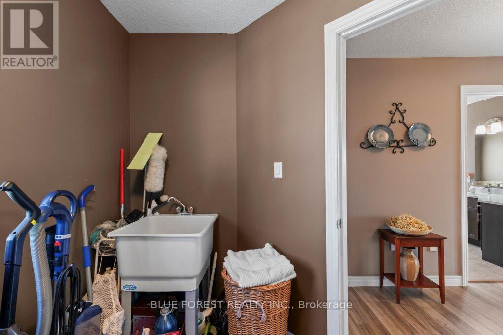 332 Erie Street, Central Elgin, Ontario  N5L 1E3 - Photo 28 - X13103332