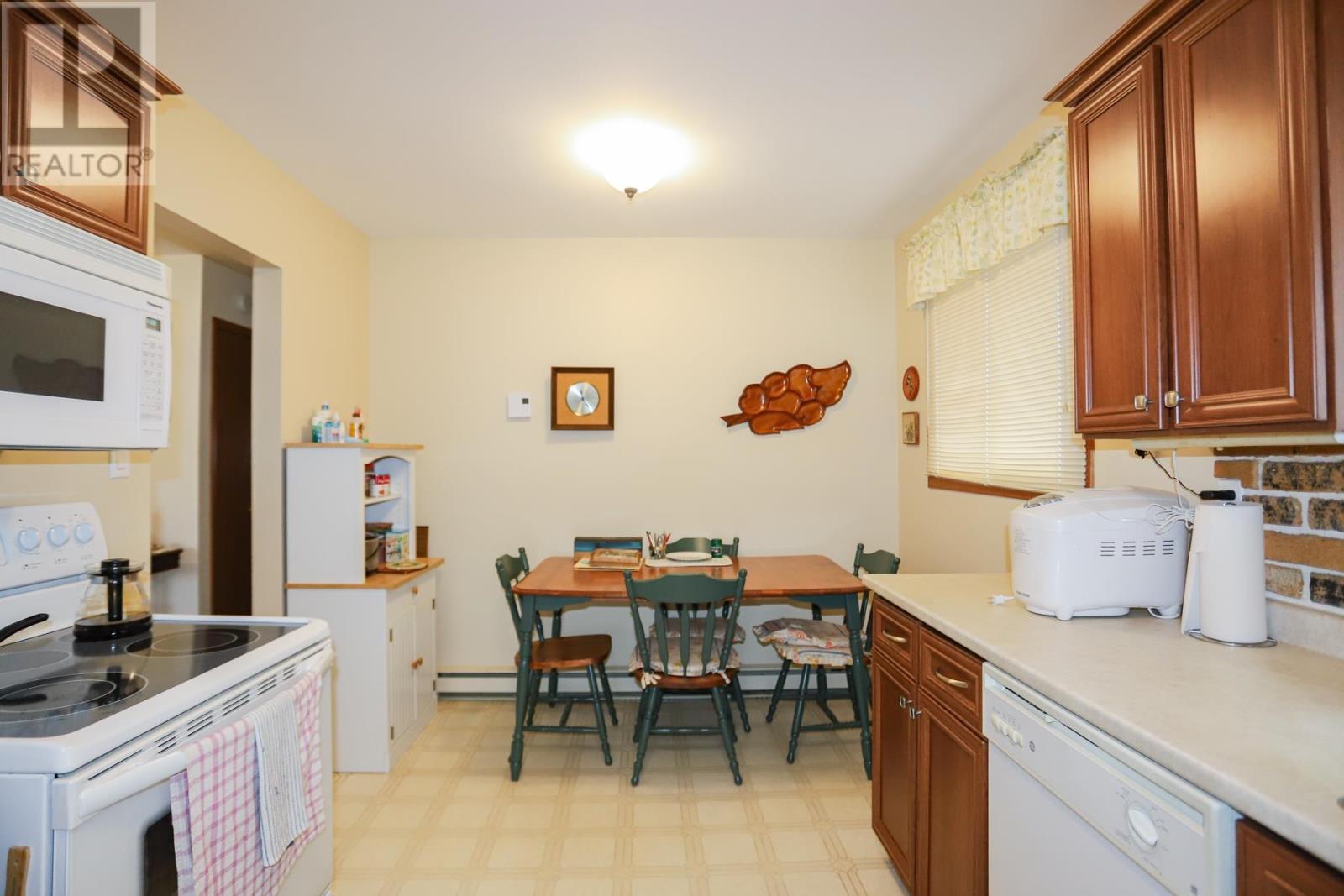 19 Country Club Pl, Sault Ste. Marie, Ontario  P6A 5Z8 - Photo 21 - SM260938