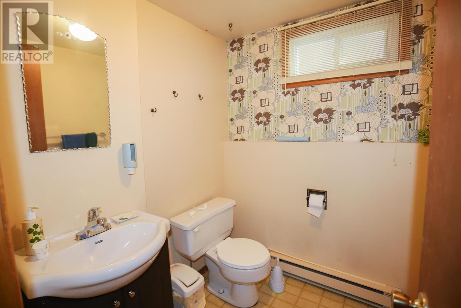 19 Country Club Pl, Sault Ste. Marie, Ontario  P6A 5Z8 - Photo 35 - SM260938
