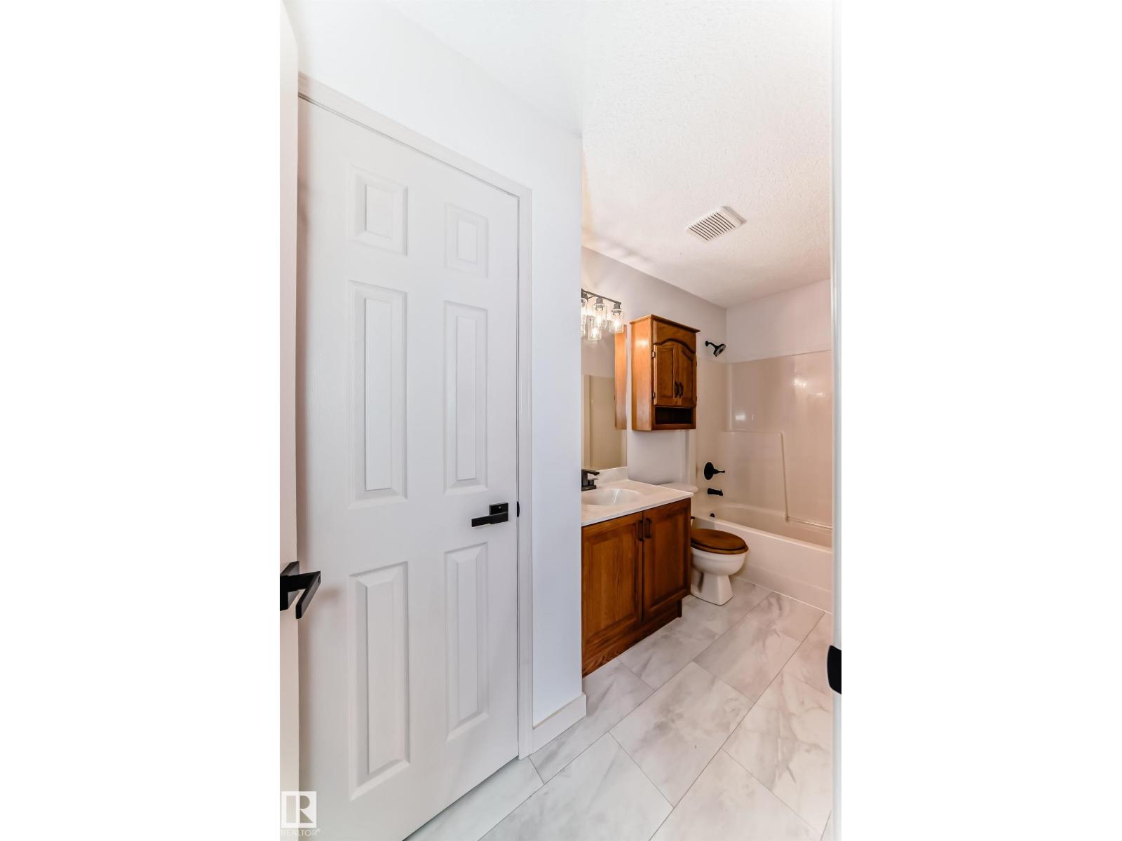 Unknown Address, ,     - Photo 32 - E4486597