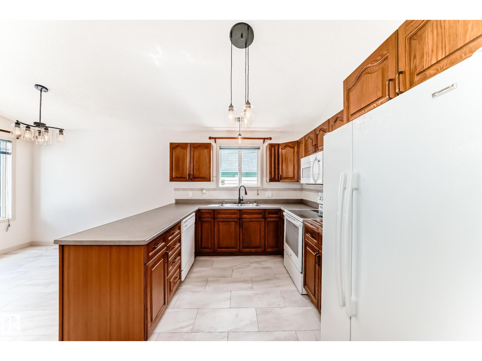 Unknown Address, ,     - Photo 8 - E4486597