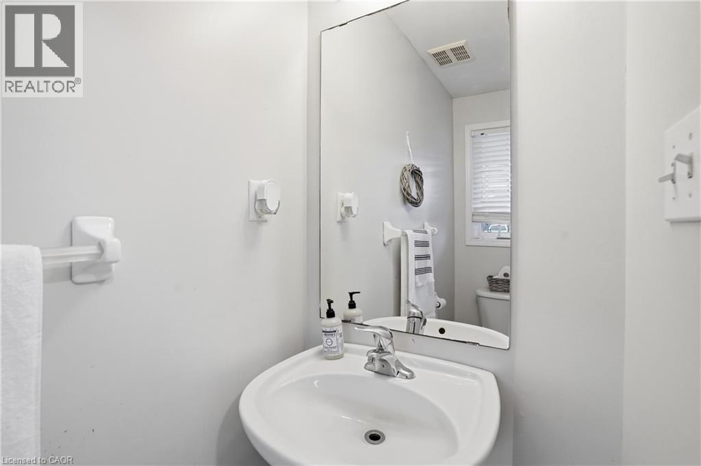 156 Provident Way, Hamilton, Ontario  L0R 1W0 - Photo 5 - 40828601