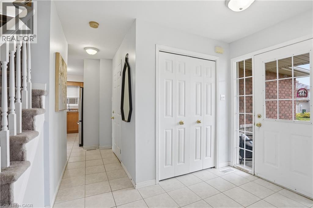156 Provident Way, Hamilton, Ontario  L0R 1W0 - Photo 4 - 40828601