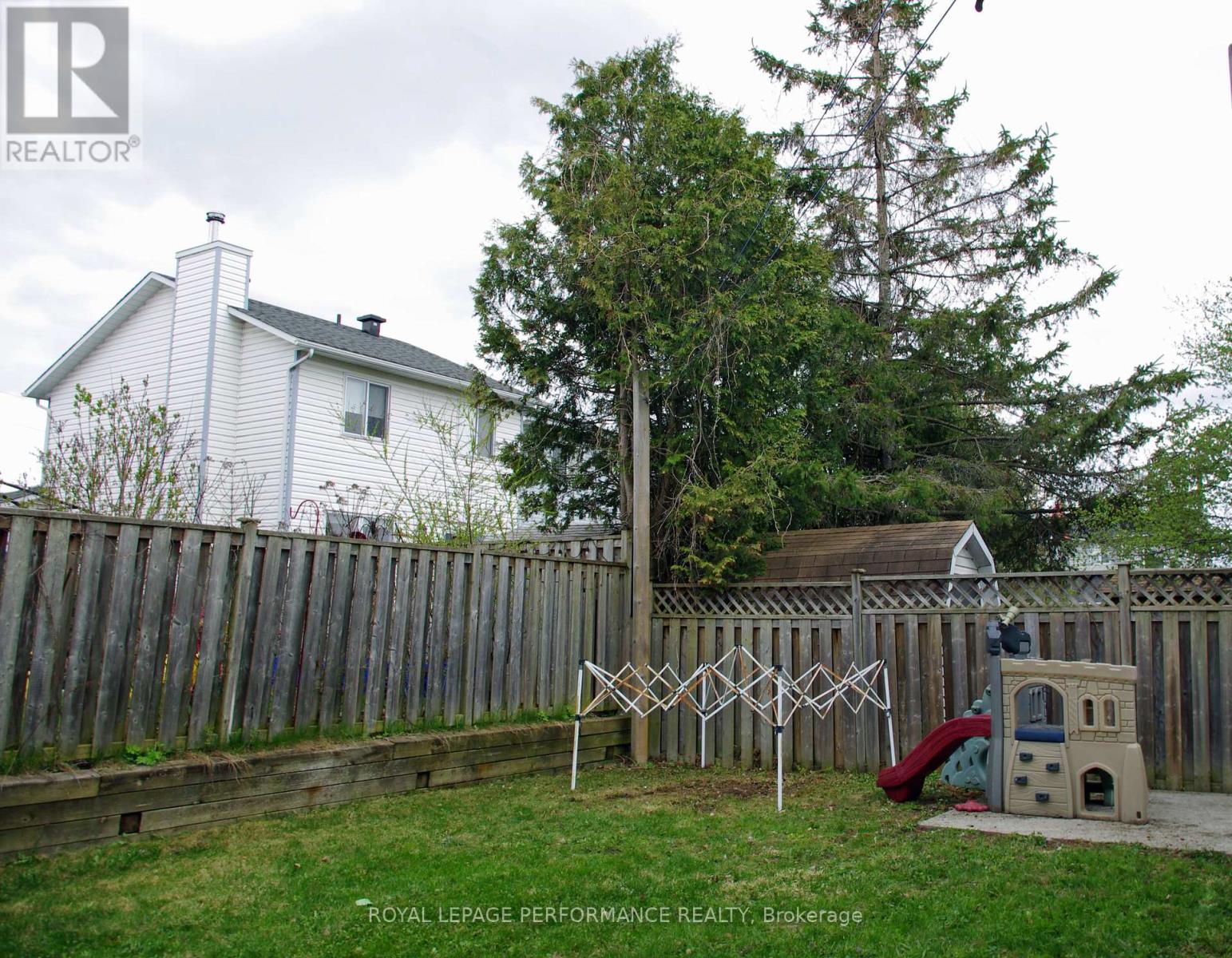 76 Lemaistre Street, Carleton Place, Ontario  K7C 4K4 - Photo 4 - X13103168
