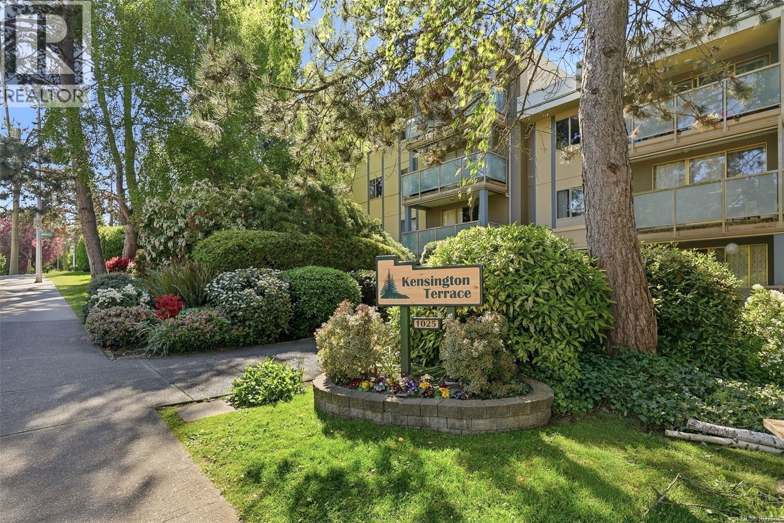 123 1025 Inverness Rd, Saanich, British Columbia