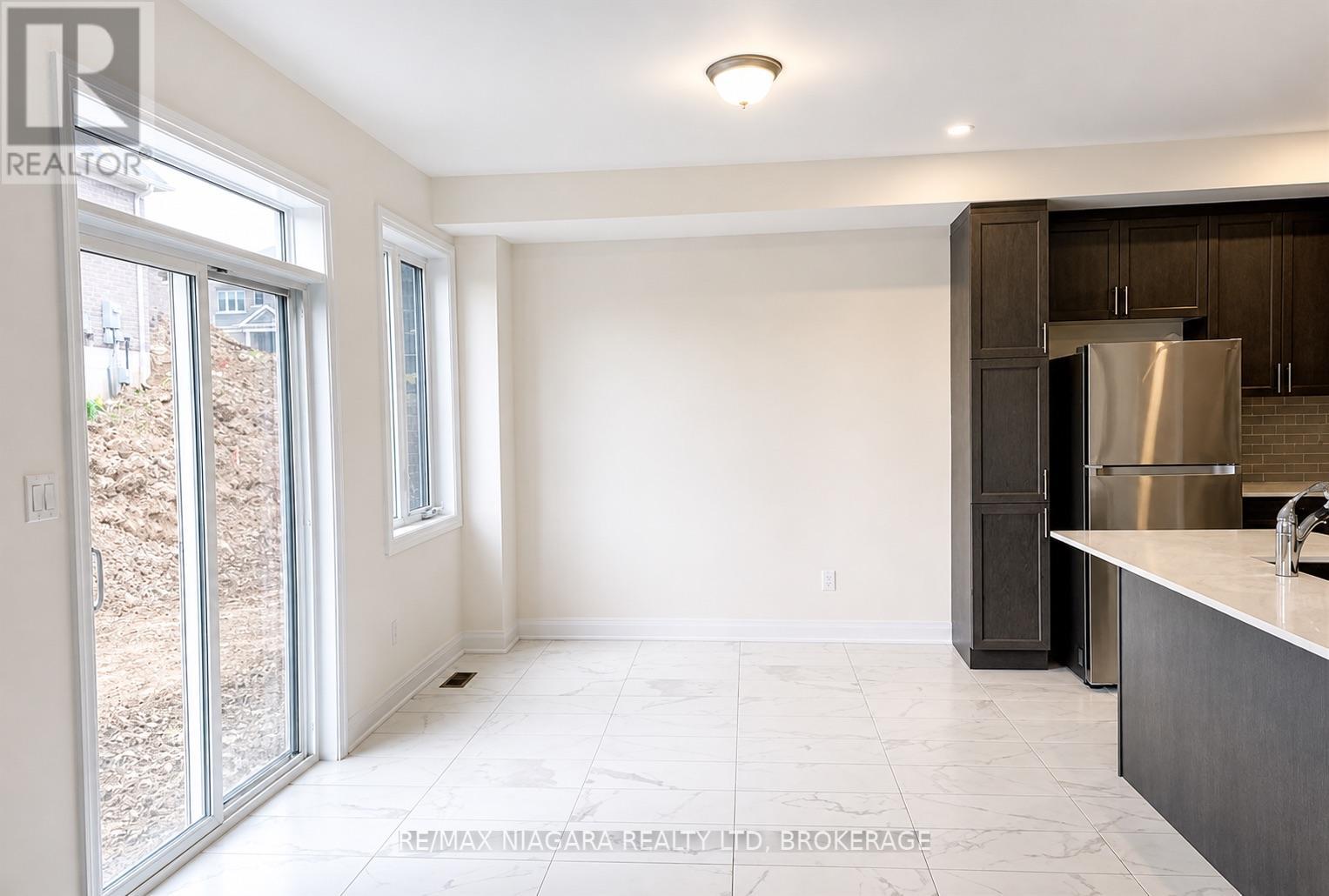 29 Oriole Crescent, Port Colborne, Ontario  L3K 6E2 - Photo 4 - X13103044