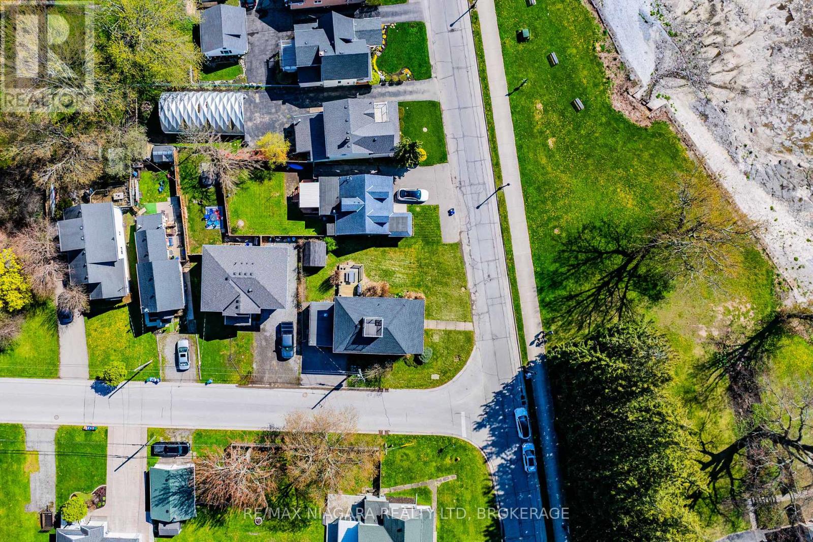 616 Lakeshore Road, Fort Erie (Lakeshore), Ontario  L2A 1B6 - Photo 39 - X13103080