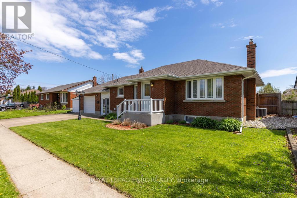 52 White Street, St. Catharines, Ontario  L2N 1Z8 - Photo 2 - X13103172
