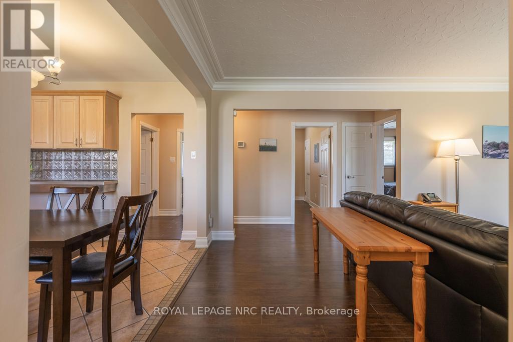 52 White Street, St. Catharines, Ontario  L2N 1Z8 - Photo 3 - X13103172