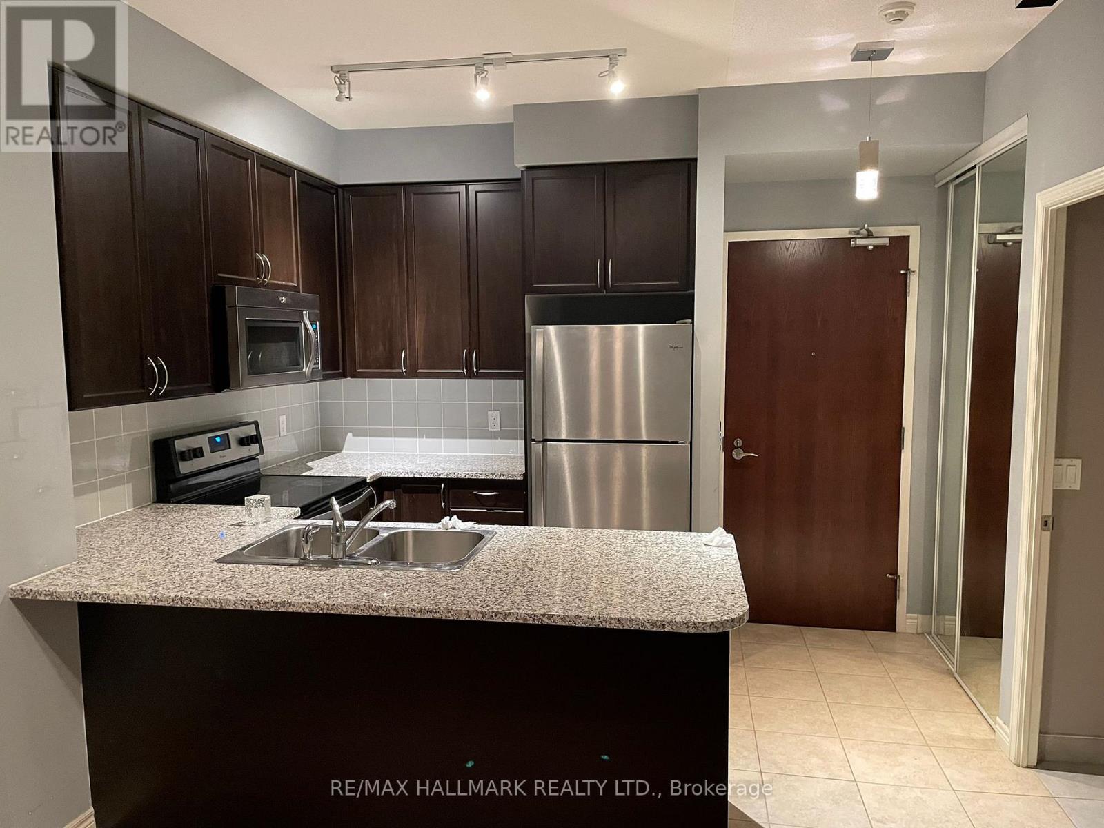 2103 - 339 Rathburn Road W, Mississauga, Ontario  L5B 0C8 - Photo 10 - W13032514
