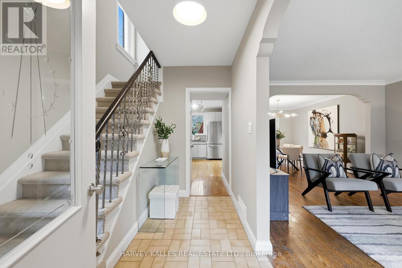 41 Romney Road, Toronto, Ontario  M3H 1H4 - Photo 7 - C13091136