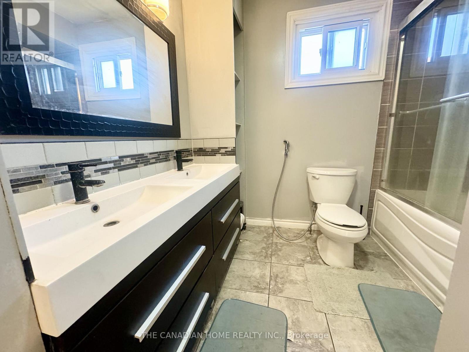 197 Johnson Street, Barrie, Ontario  L4M 5Y9 - Photo 27 - S13046066