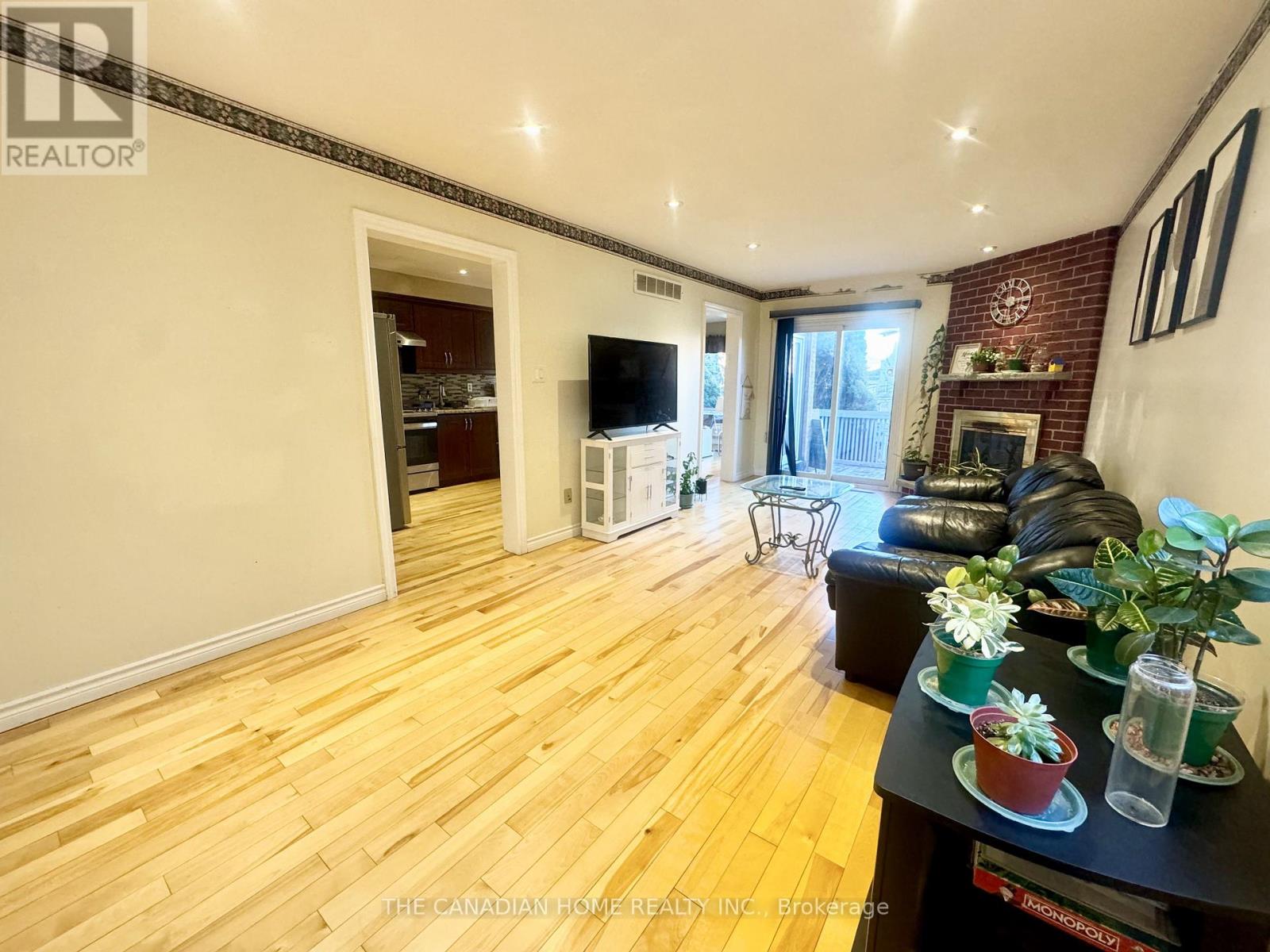 197 Johnson Street, Barrie, Ontario  L4M 5Y9 - Photo 15 - S13046066