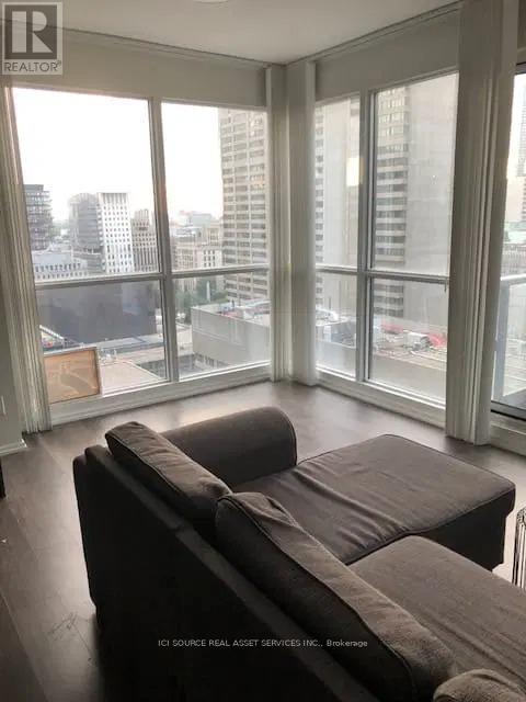 2115 - 70 Temperance Street, Toronto, Ontario  M5H 0B1 - Photo 3 - C13103042