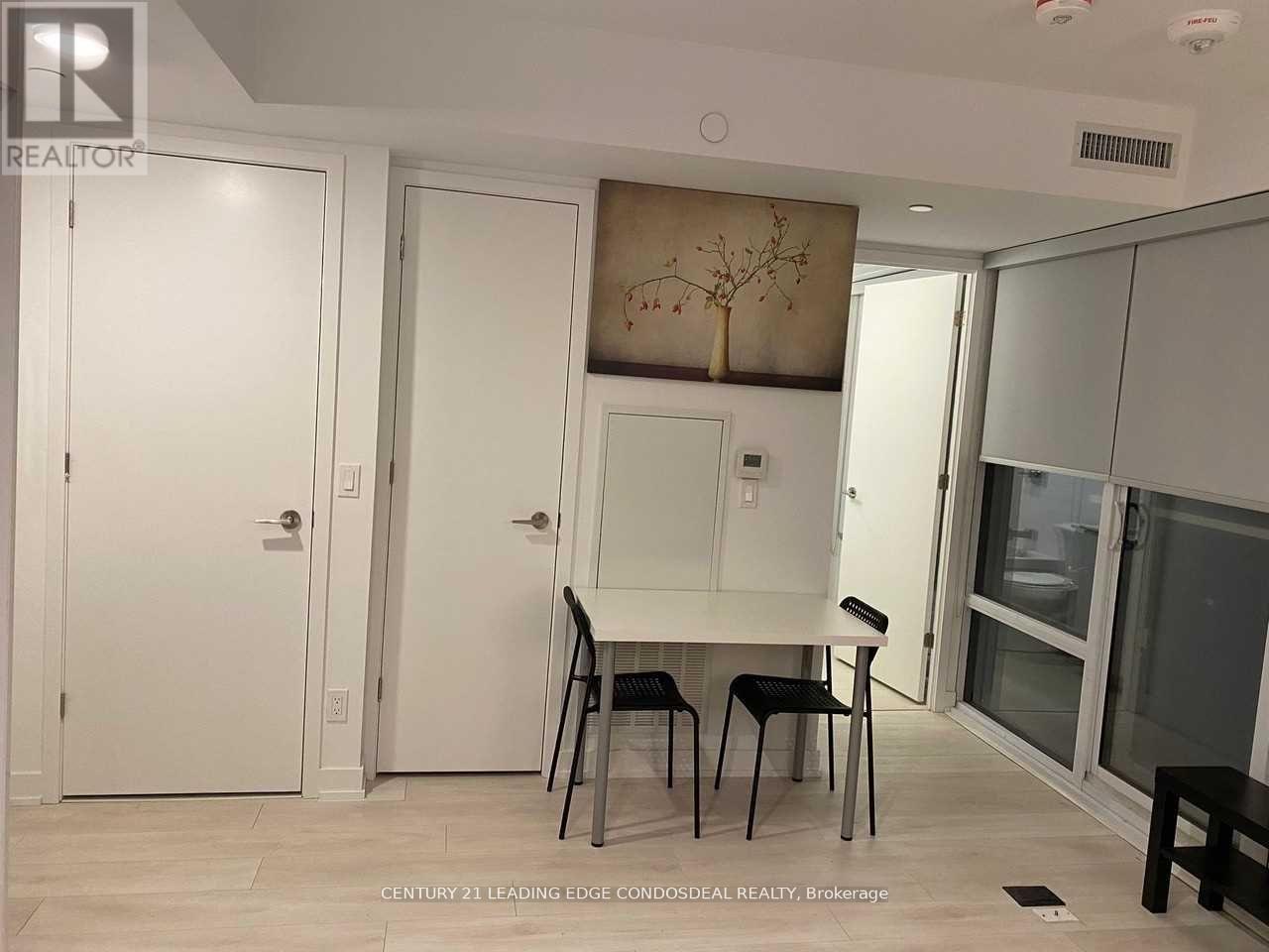 1104 - 18 Maitland Terrace, Toronto, Ontario  M4Y 0H2 - Photo 5 - C13103076