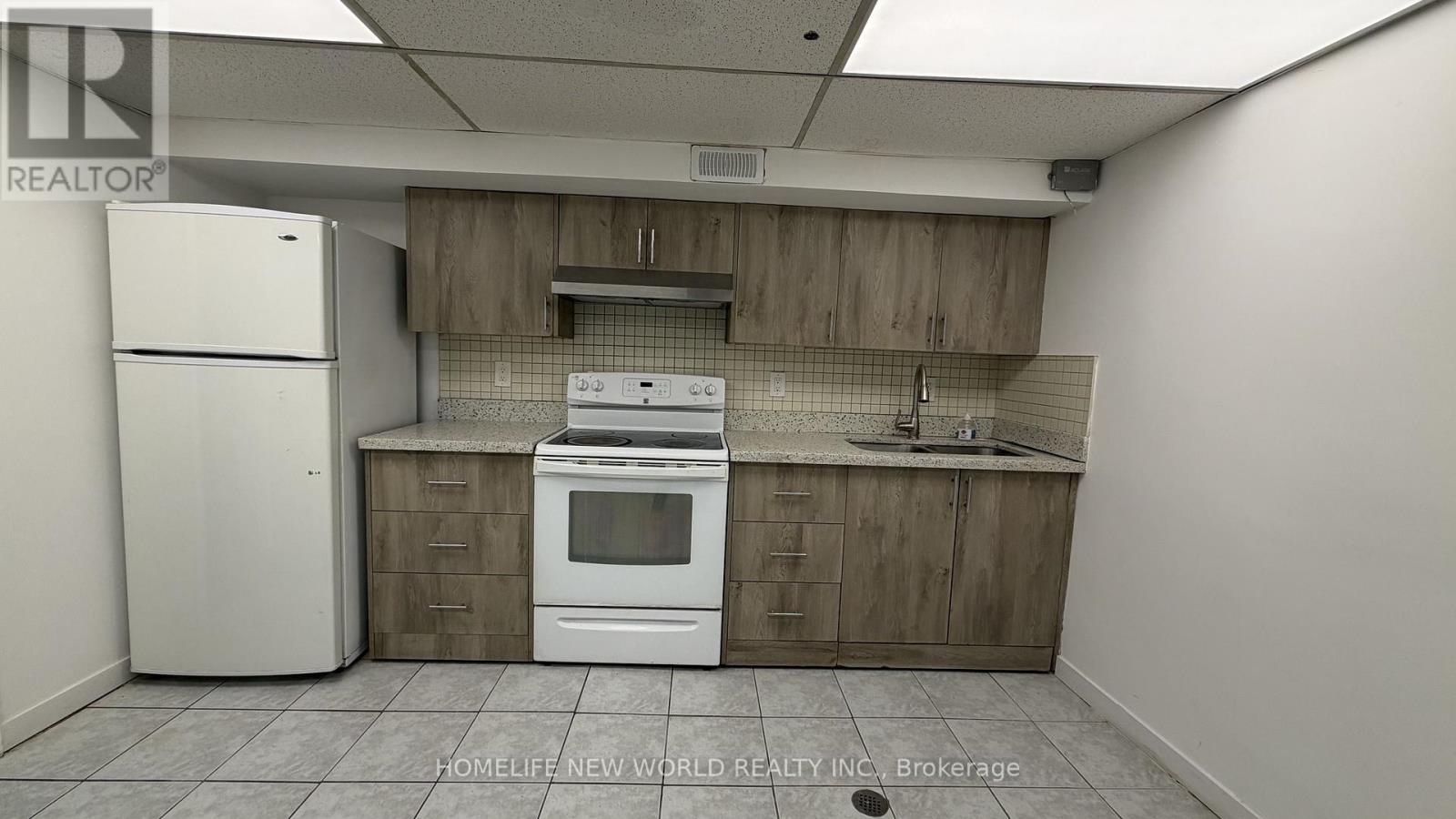 Lower Level - 135 Pineway Boulevard, Toronto, Ontario  M2H 1A9 - Photo 16 - C13103090