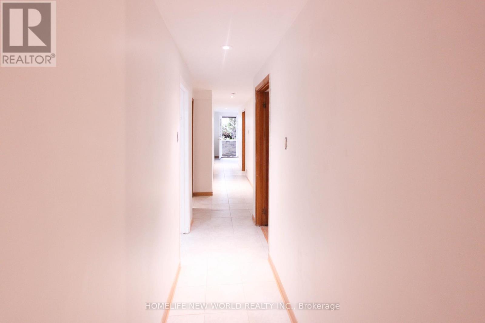 Lower Level - 135 Pineway Boulevard, Toronto, Ontario  M2H 1A9 - Photo 2 - C13103090