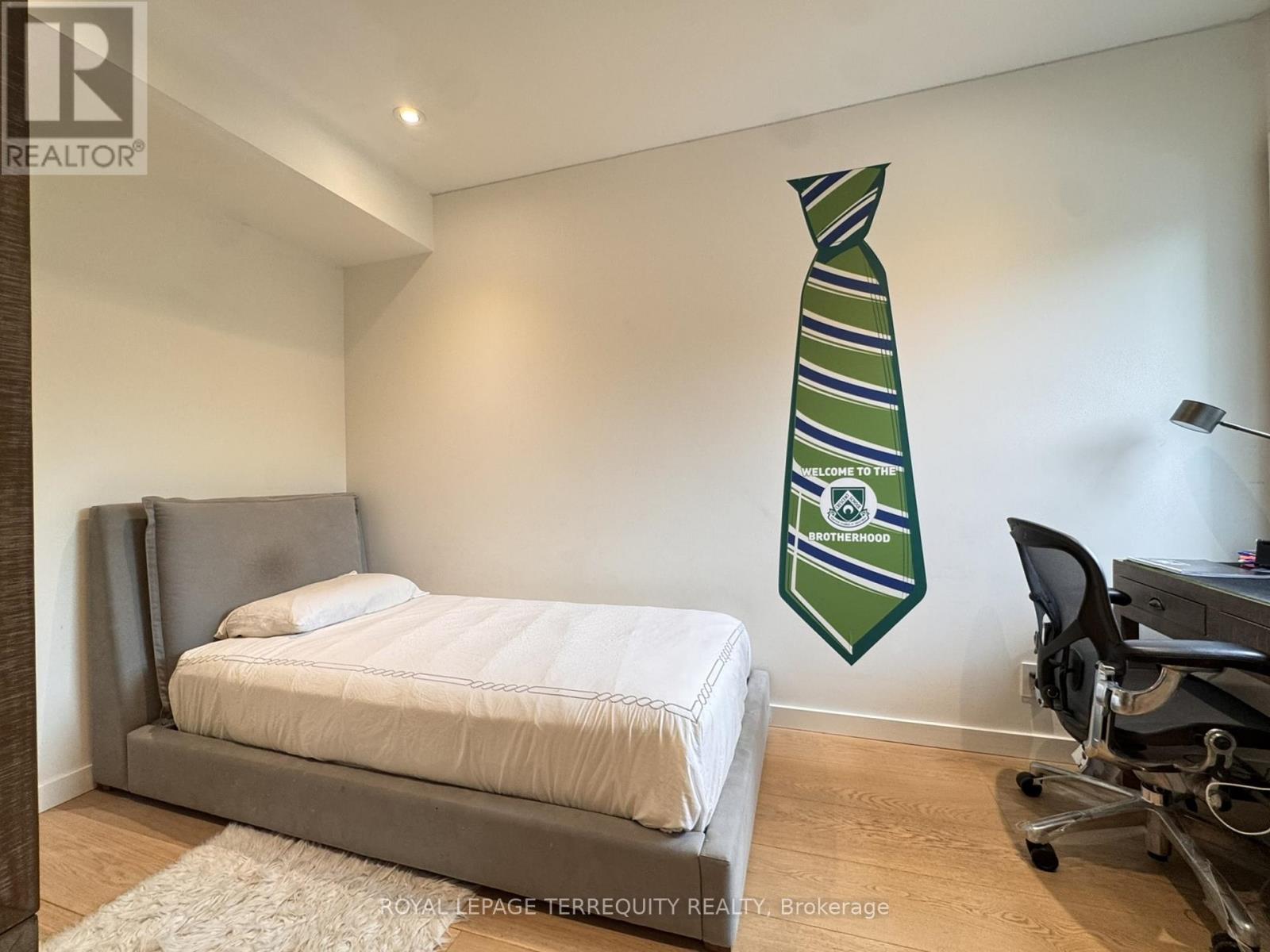 67 Gormley Avenue, Toronto, Ontario  M4V 1Y9 - Photo 12 - C13103254