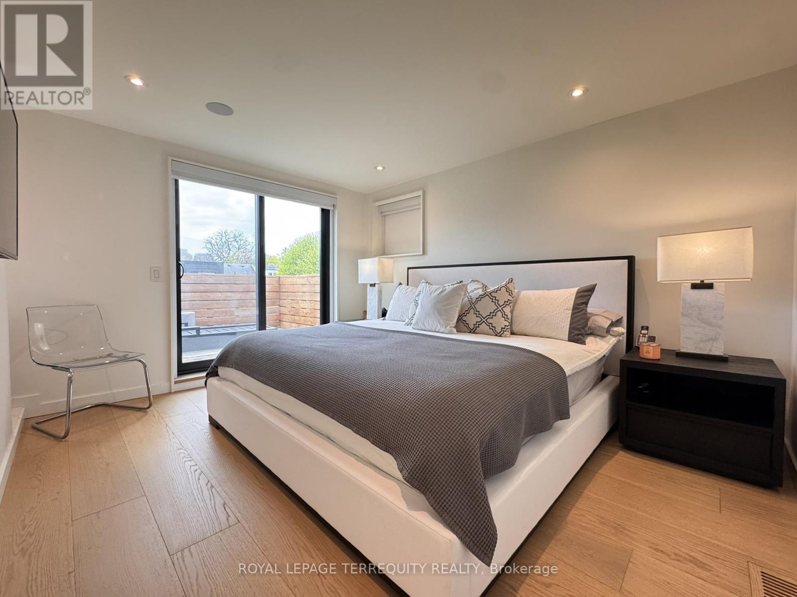 67 Gormley Avenue, Toronto, Ontario  M4V 1Y9 - Photo 24 - C13103254