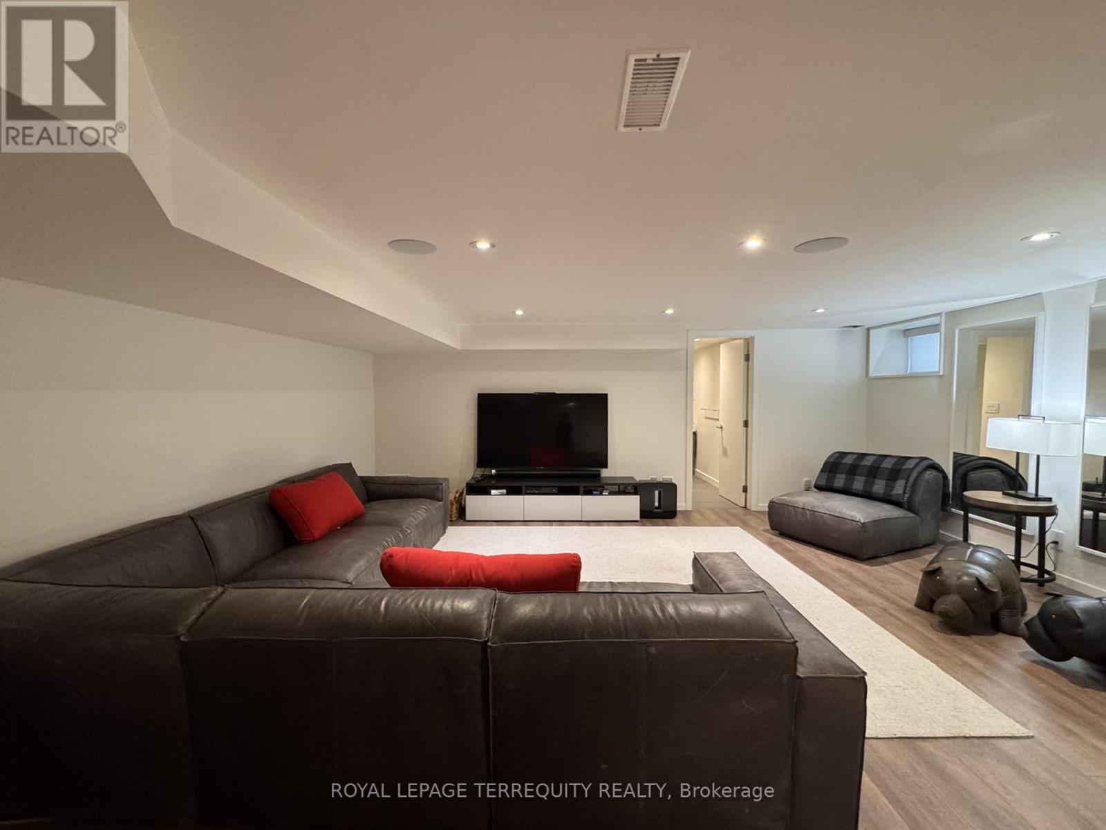 67 Gormley Avenue, Toronto, Ontario  M4V 1Y9 - Photo 30 - C13103254