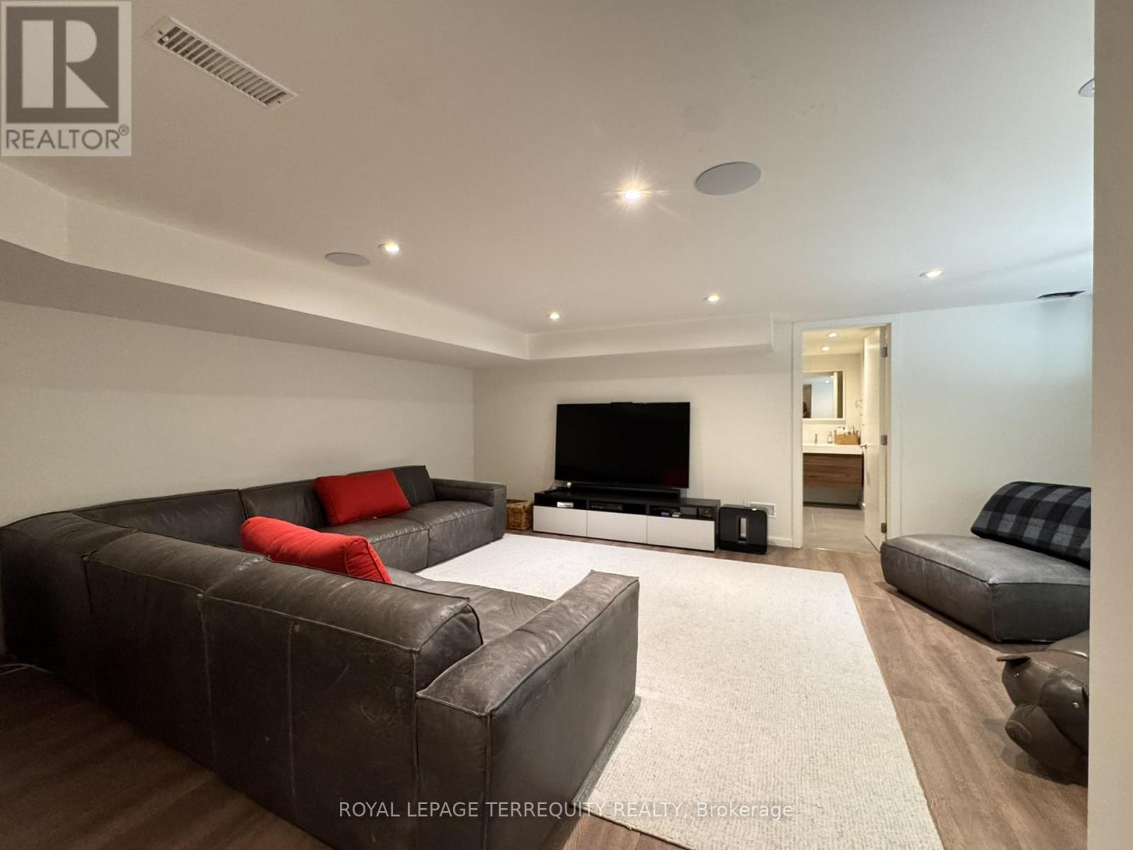 67 Gormley Avenue, Toronto, Ontario  M4V 1Y9 - Photo 31 - C13103254
