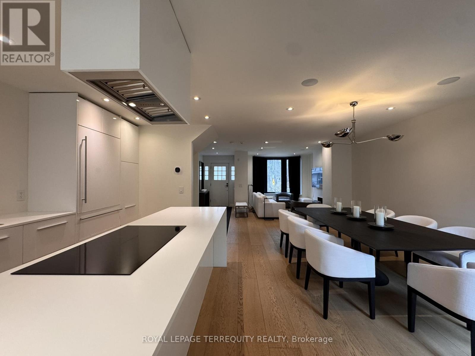 67 Gormley Avenue, Toronto, Ontario  M4V 1Y9 - Photo 7 - C13103254