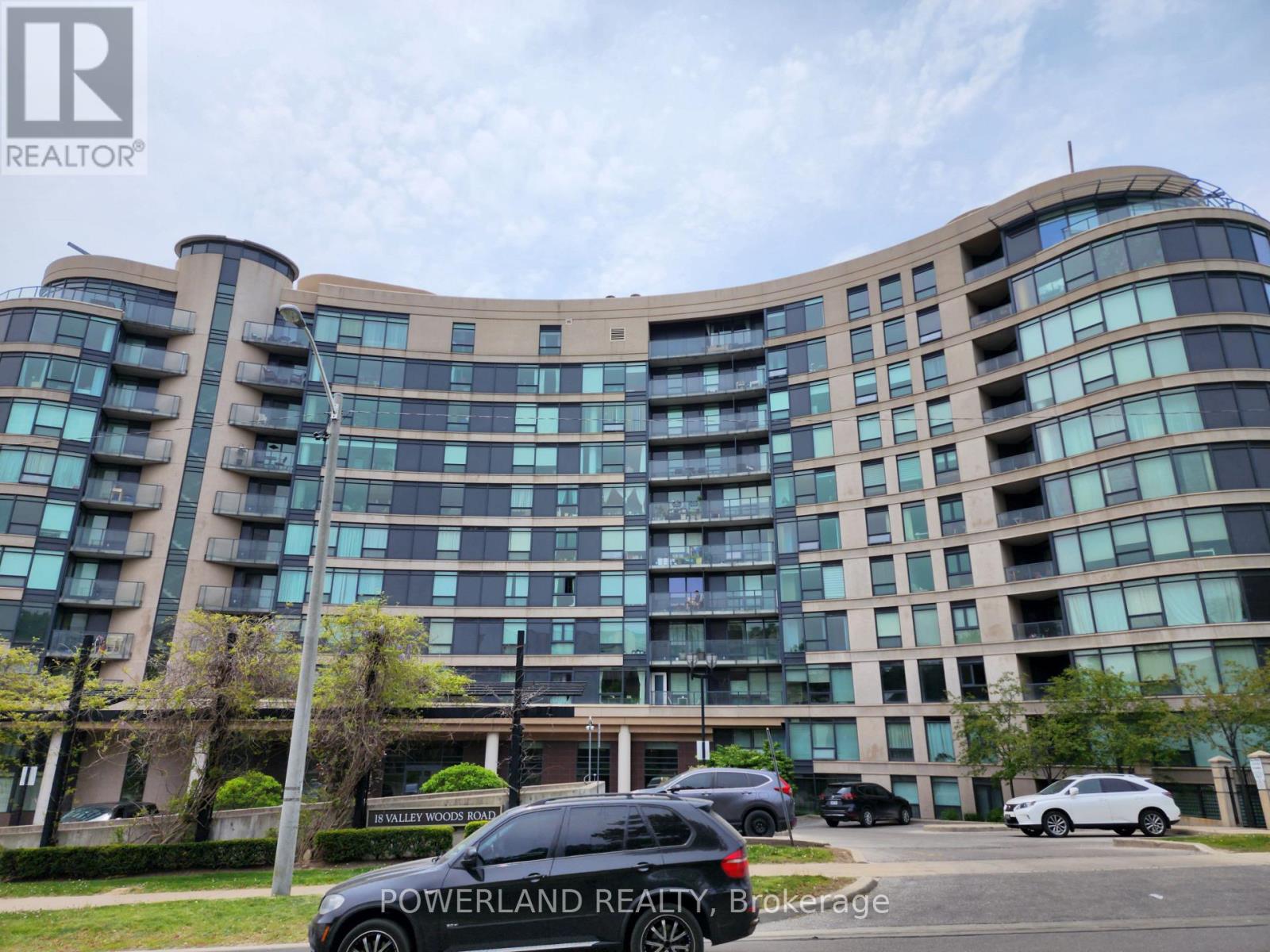 815 - 18 VALLEY WOODS ROAD, Toronto, Ontario
