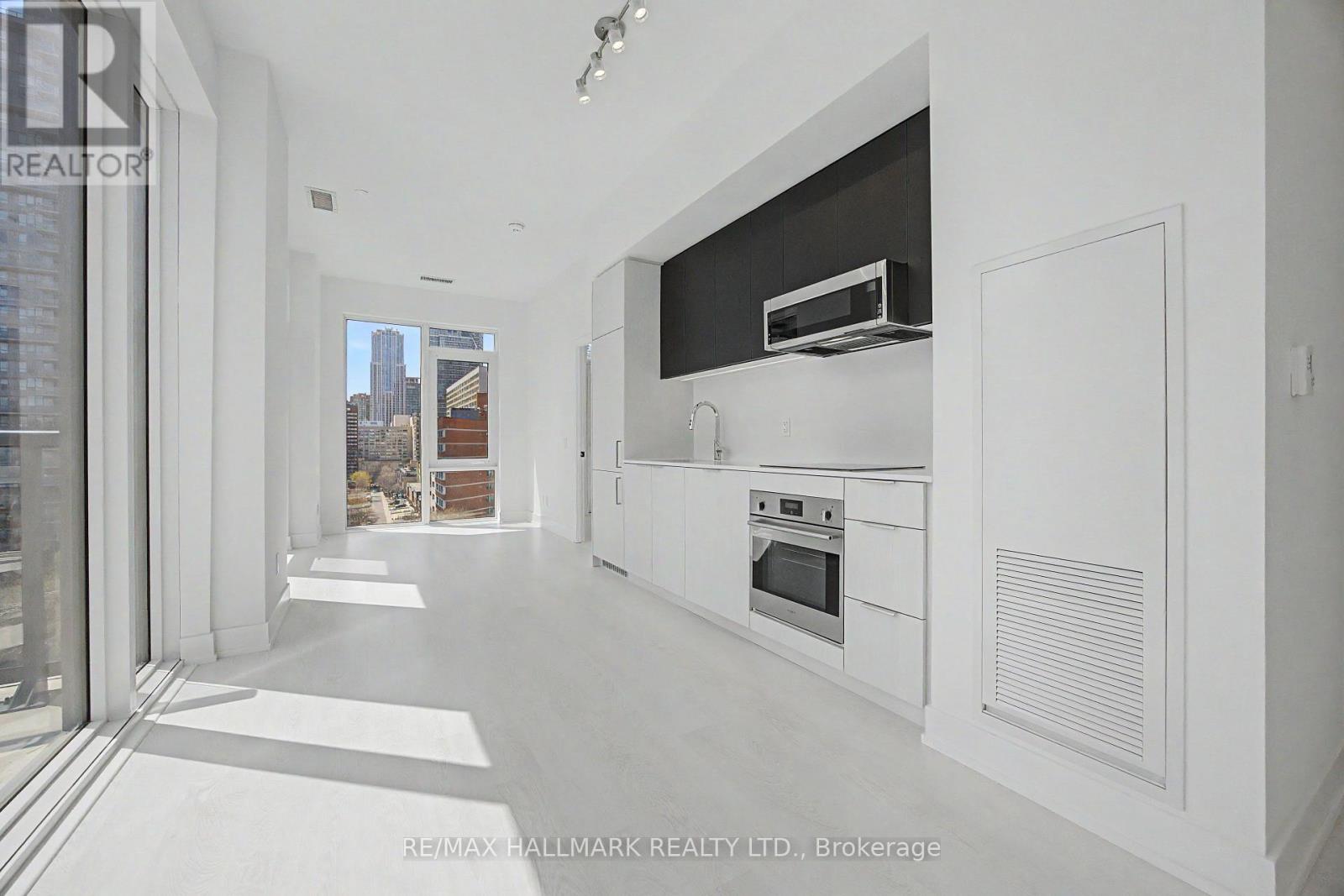 1003 - 308 Jarvis Street, Toronto, Ontario  M5B 0E3 - Photo 2 - C13103330