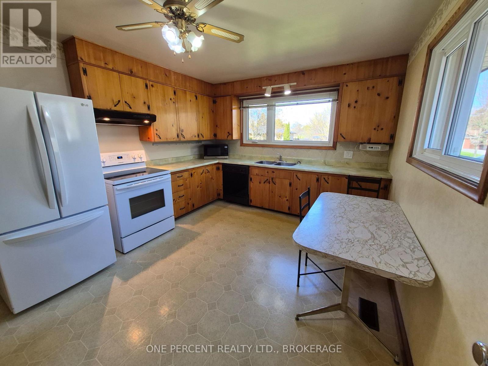 12 Campbell Crescent, Kingston, Ontario  K7M 1Z5 - Photo 11 - X13103170