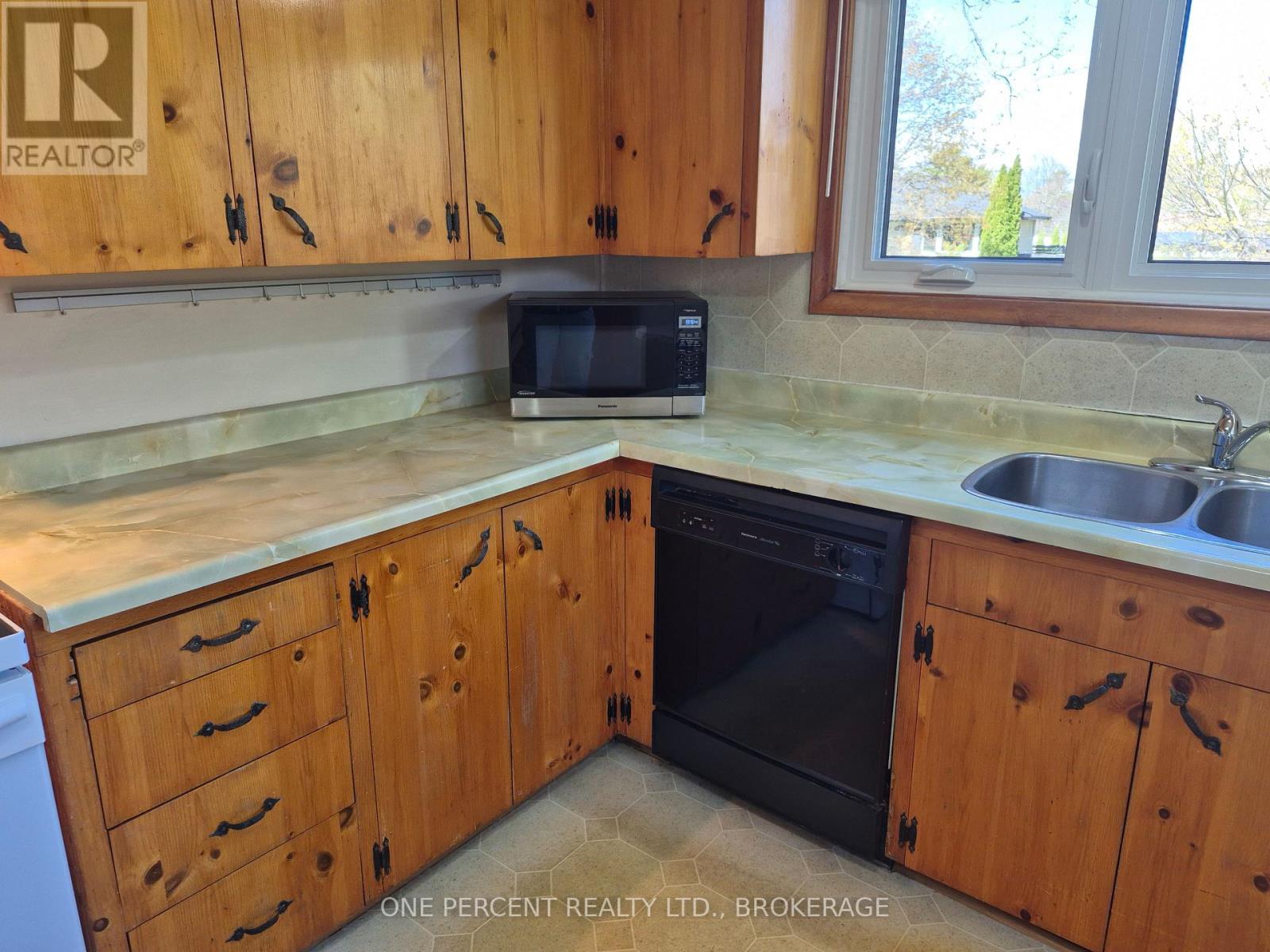 12 Campbell Crescent, Kingston, Ontario  K7M 1Z5 - Photo 13 - X13103170