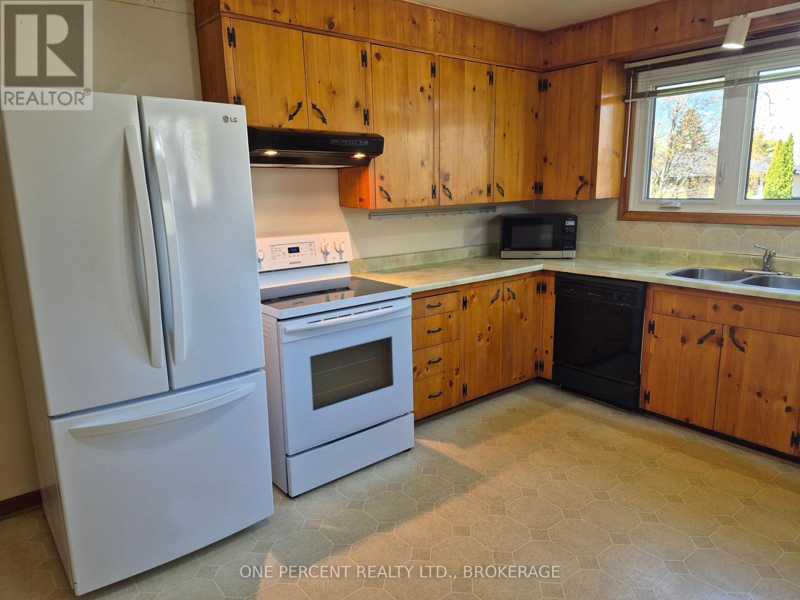 12 Campbell Crescent, Kingston, Ontario  K7M 1Z5 - Photo 15 - X13103170