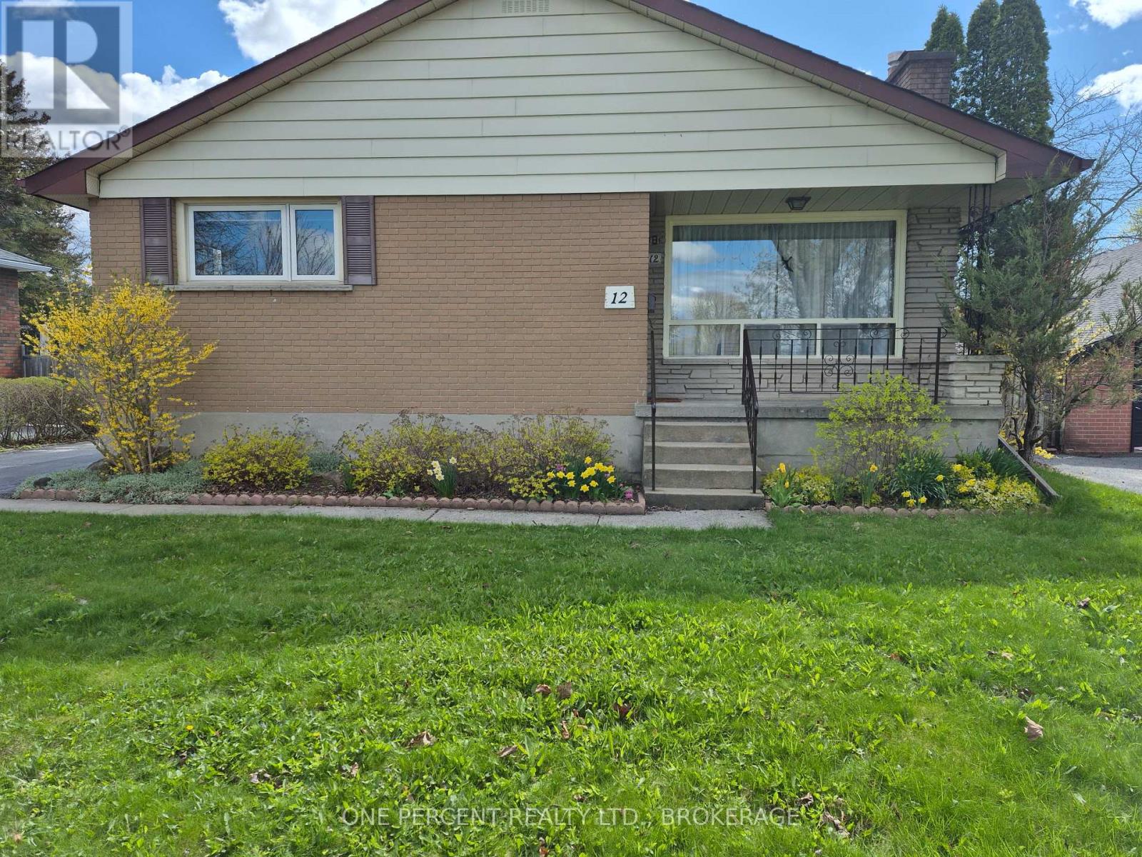 12 Campbell Crescent, Kingston, Ontario  K7M 1Z5 - Photo 3 - X13103170
