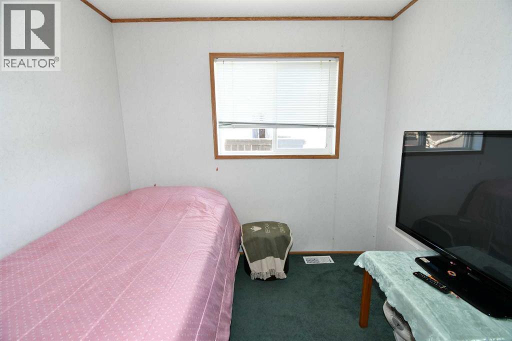 24 Maple Drive W, Brooks, Alberta  T0J 0B0 - Photo 14 - A2307652