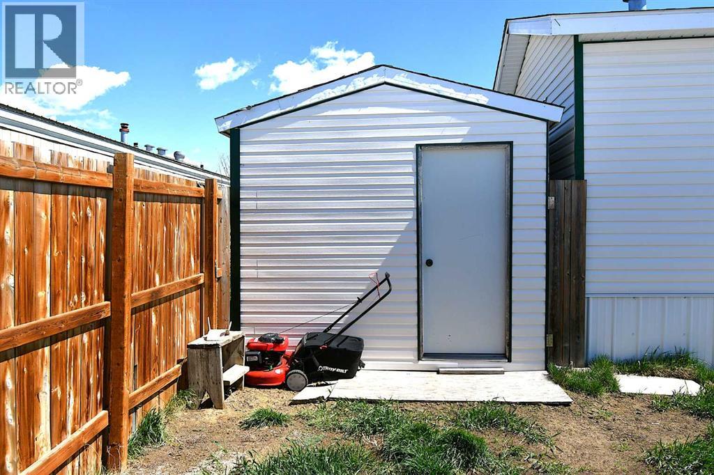 24 Maple Drive W, Brooks, Alberta  T0J 0B0 - Photo 25 - A2307652