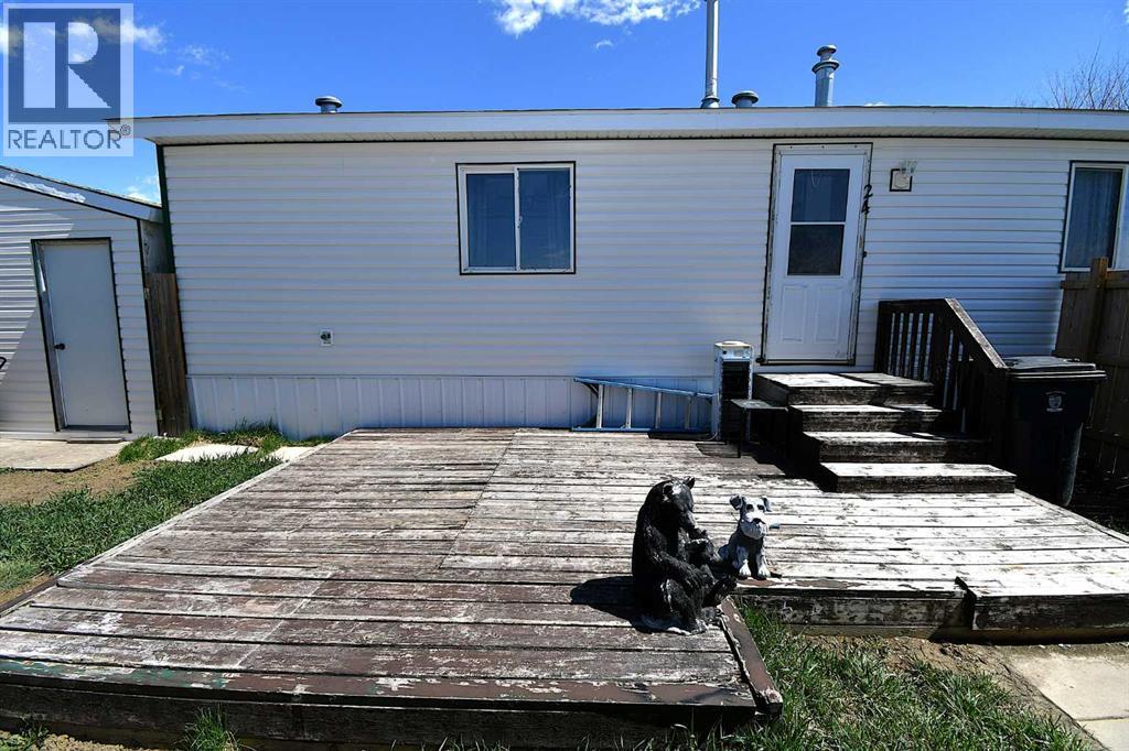 24 Maple Drive W, Brooks, Alberta  T0J 0B0 - Photo 20 - A2307652